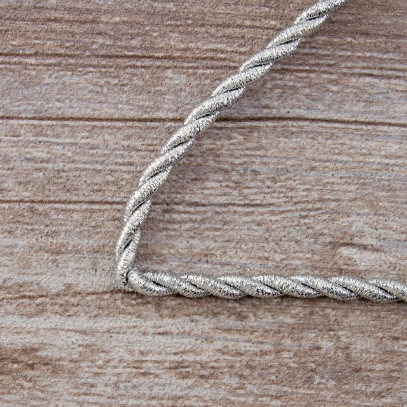 Шнур металлизированный SPIRAL ( SAFISA), арт.25277-1 мм, 15 м, цвет 102, серебряный Шнур металлизированный SPIRAL ( SAFISA), арт.25277-1 мм, 15 м, цвет 102, серебряный