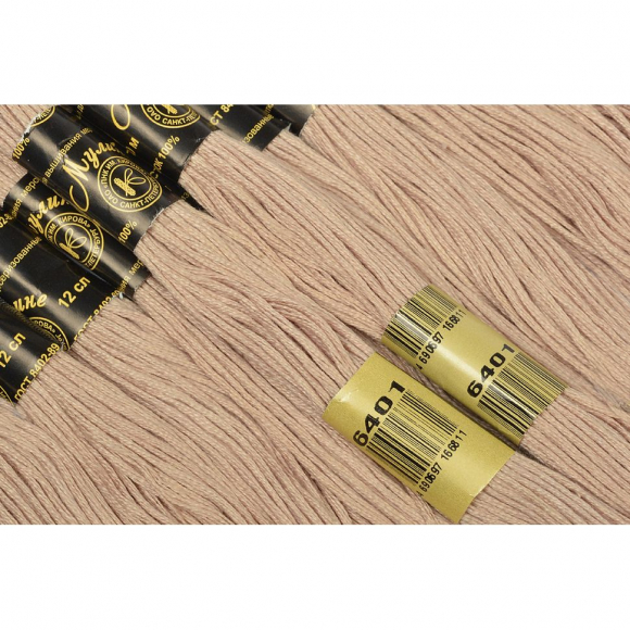 Нитки мулине цв.6401 св.серый 12х10м С-Пб