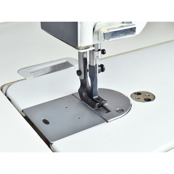 Прямострочная промышленная швейная машина для тяжелых материалов A-797 Aurora Прямострочная промышленная швейная машина для тяжелых материалов A-797 Aurora