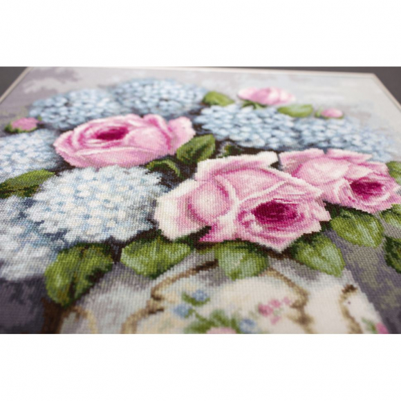 Набор для вышивания LUCA-S арт. BA2322 Розы и гортензия 35х44 см