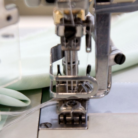 Промышленная швейная машина Typical (голова) GK1500-01