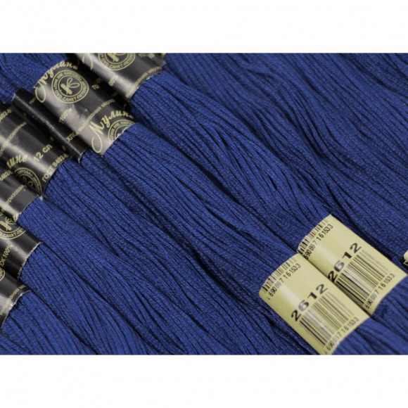 Нитки мулине цв.2612 т.синий 12х10м С-Пб