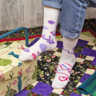 182923_Носки с дизайном "Вязание"