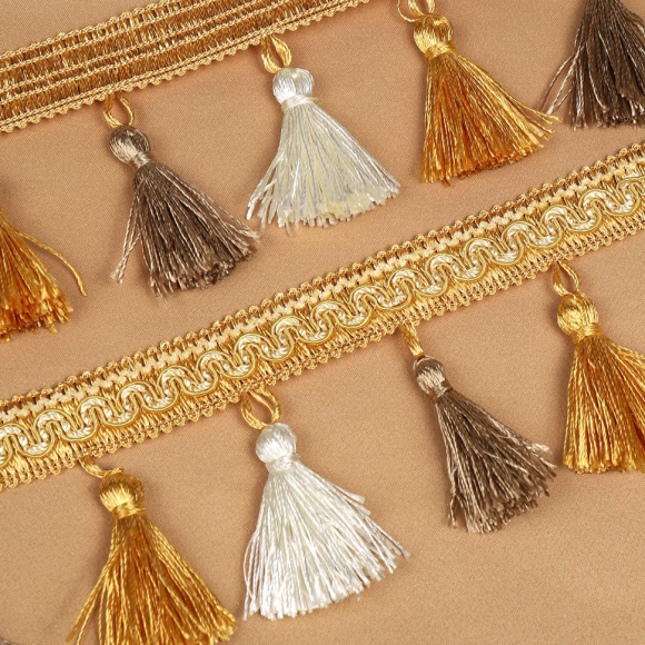 Бахрома для штор с кисточками арт.6152-0331 шир.60мм цв.3 цвета уп.10м