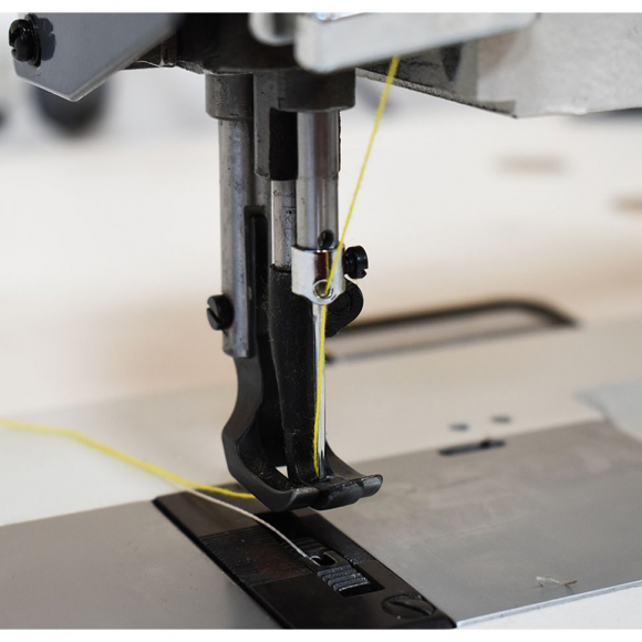 Прямострочная промышленная швейная машина для сверхтяжелых материалов A-877 Aurora