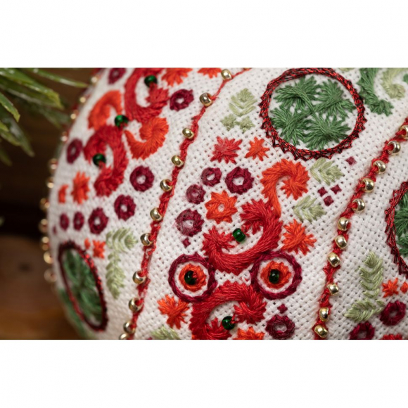 Набор для вышивания PANNA арт. IG-7387 Новогодняя игрушка. Рождественские узоры 8,5x8,5 см