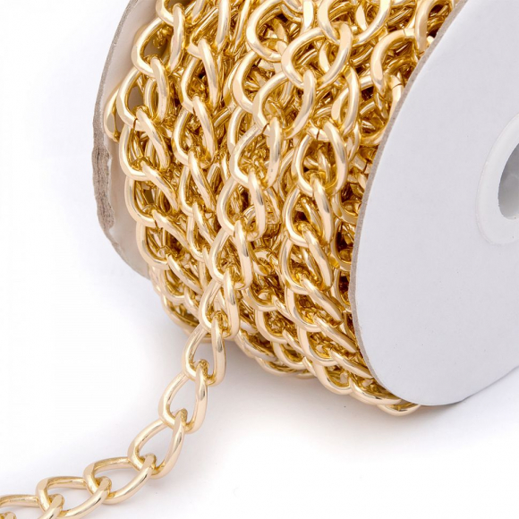 Цепочка 12х15х2,4мм, TBY-1942-3 металл цв.св.золото рул.10м