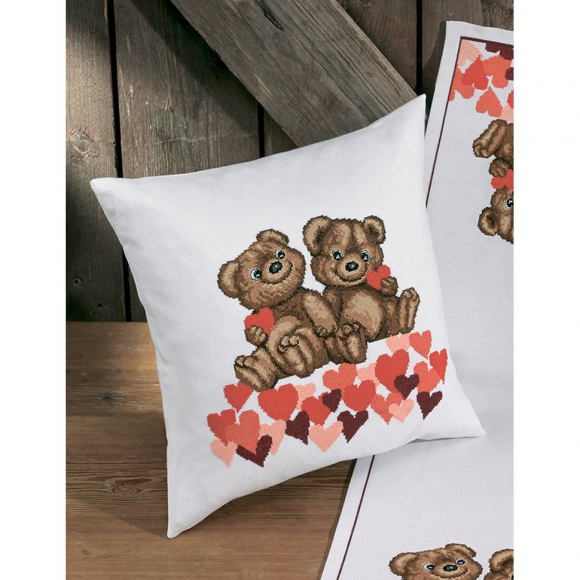 Набор для вышивания подушки "Мишки с сердечками"