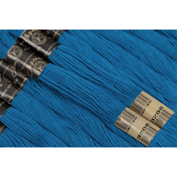 Нитки мулине цв.3206 синий 12х10м С-Пб Нитки мулине цв.3206 синий 12х10м С-Пб