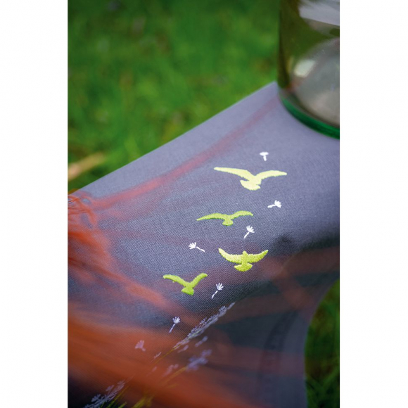 182120_Набор для вышивания дорожки "Цветочный пух"