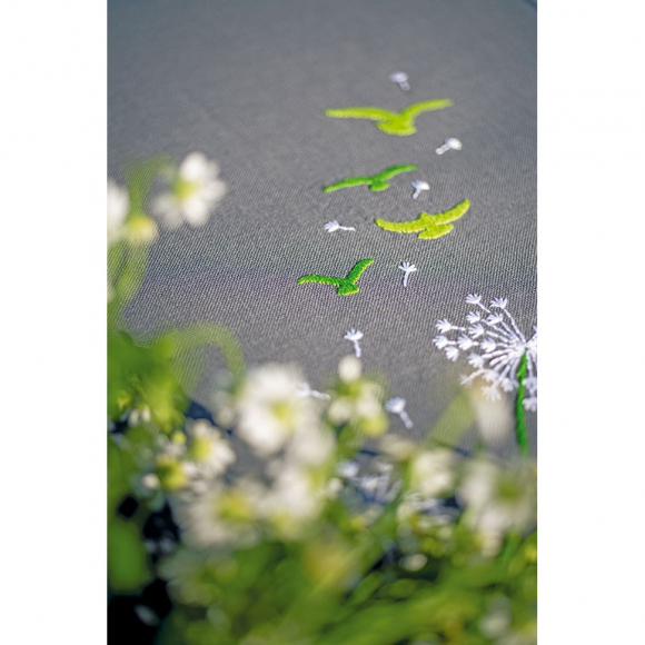 182120_Набор для вышивания дорожки "Цветочный пух"