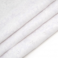 Ткань вышитая арт.750-7 цв.1 белый шир.150см уп.22,85м