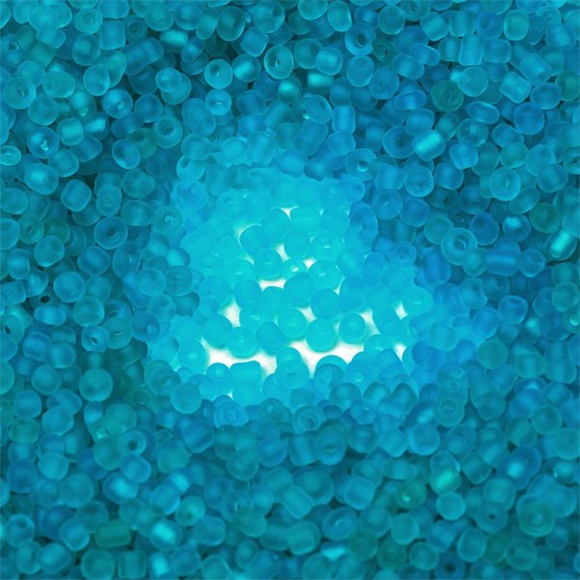 Бисер арт. FC размер 12/0 цв.М 3 уп.450г