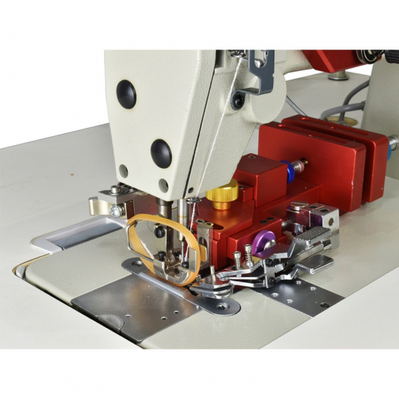 Промышленная швейная машина цепного стежка с приспособлением для стачивания вязаного трикотажа Aurora A-481D-SK с прямым приводом