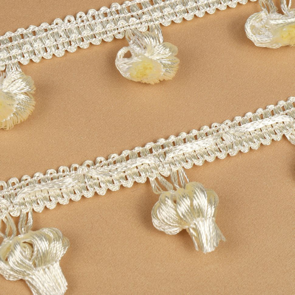 Бахрома для штор арт.6152-0334 шир.43мм цв.6343 молочный уп.10м