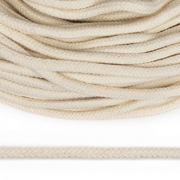 Шнур круглый х/б 05мм с наполнителем TW цв.002 суровый светлый уп.100м Шнур круглый х/б 05мм с наполнителем TW цв.002 суровый светлый уп.100м