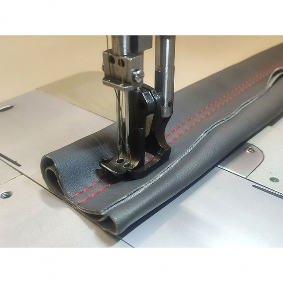 Двухигольная промышленная швейная машина с увеличенным вылетом рукава Aurora a-878-d3 (прямой привод, автоматические функции, тройное продвижение)