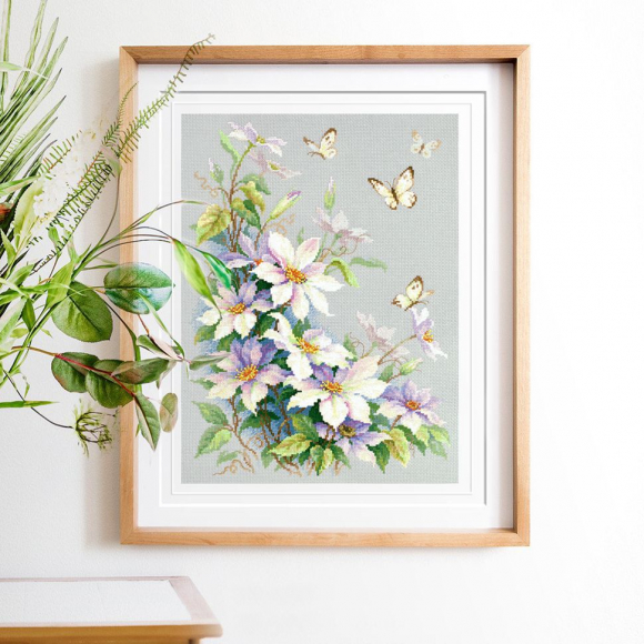 Набор для вышивания ЧУДЕСНАЯ ИГЛА арт.100-062 Клематисы 28х39 см