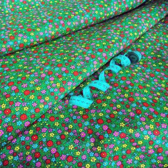 Ткань хлопок Цветочек-10511, 125г/м?, 100% хлопок, шир.150см, цв.02 зеленый рул.42м