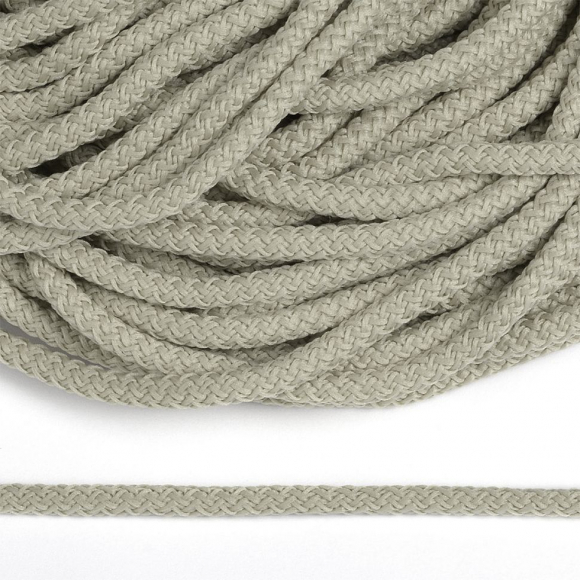 Шнур круглый полиэфир 05мм арт.1с-50/35 с наполнителем цв.064 св.серый уп.200м