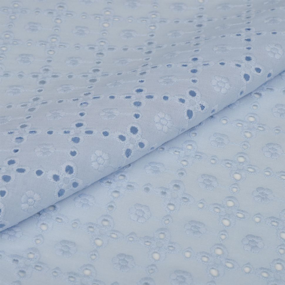 Ткань шитье TBY-8167-05 100г/м2 100% хлопок шир.150см цв.голубой рул.14,62м Ткань шитье TBY-8167-05 100г/м2 100% хлопок шир.150см цв.голубой рул.14,62м