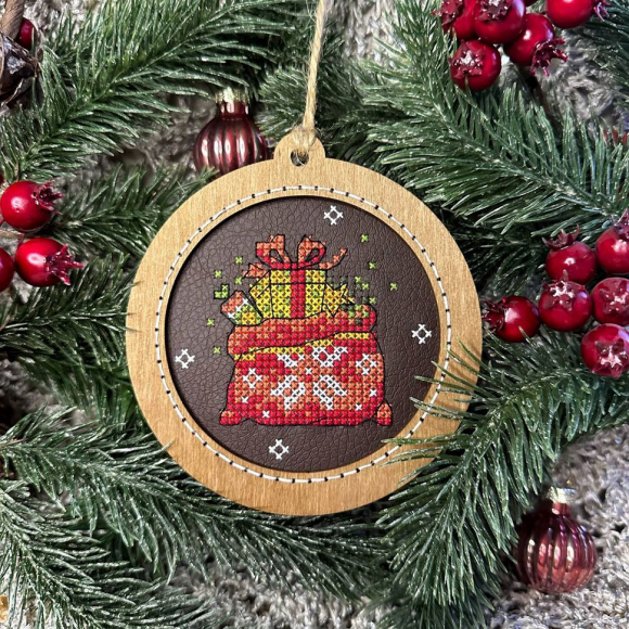 193975_Набор для вышивания "Шарик-мешок с подарками", 11 см 193975_Набор для вышивания "Шарик-мешок с подарками", 11 см