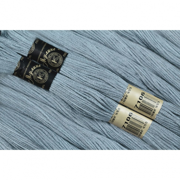 Нитки мулине цв.7106 серый 12х10м С-Пб Нитки мулине цв.7106 серый 12х10м С-Пб