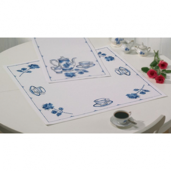 Набор для вышивания PERMIN арт.27-2771 Скатерть Фарфор 64х64 см