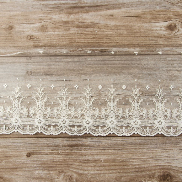 185623_Вышивка на тюле, 174 мм, цвет белый