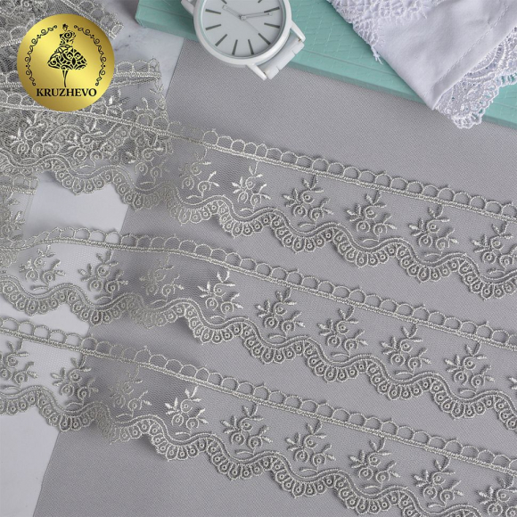 Кружево на сетке KRUZHEVO арт.TR.8B0110 шир.40мм цв.04 серый уп.9м Кружево на сетке KRUZHEVO арт.TR.8B0110 шир.40мм цв.04 серый уп.9м
