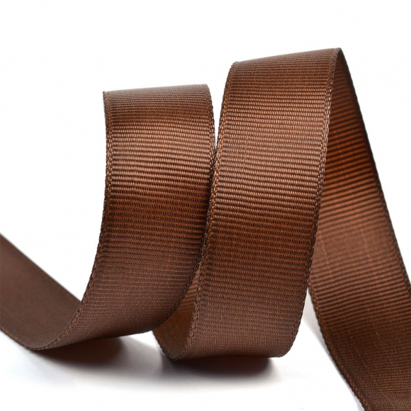 Лента Ideal репсовая в рубчик шир.20мм цв. 855 коричневый уп.27,42м Лента Ideal репсовая в рубчик шир.20мм цв. 855 коричневый уп.27,42м