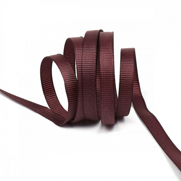 Лента Ideal репсовая в рубчик шир.6мм цв. S864 бордовый уп.27,42м Лента Ideal репсовая в рубчик шир.6мм цв. S864 бордовый уп.27,42м