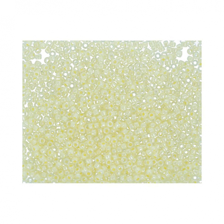 Бисер Япония "TOHO" 15/0  круглый 2  1.5 мм 5 х 5 г №0142 бл.желтый/перл