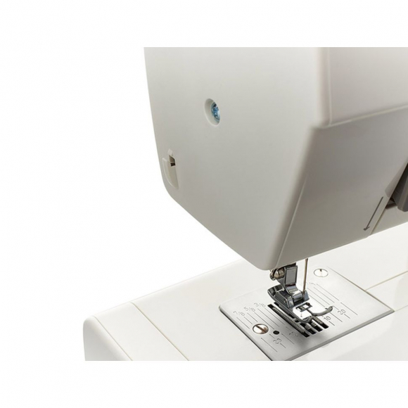 Швейная машина ЧАЙКА 142М