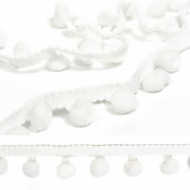 Тесьма с помпонами арт.TBY-PP151 шир.15мм цв.F101 белый уп.9.14м