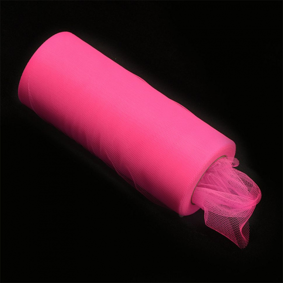 Фатин средней жесткости в шпульках,100% нейлон, арт.TBY.C шир.150мм цв.22 ярк. фуксия уп.22.86м