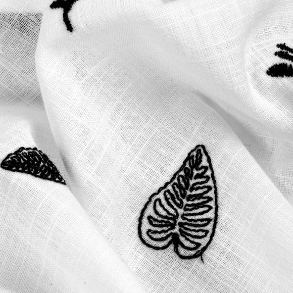 Ткань шитье 100 г/м? 100% хлопок шир.150 см арт.TBY.Emb.A823.2 цв.02 белый рул.14,62м