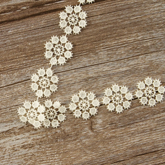 185640_Кружево-вышивка на тюле, 15 мм