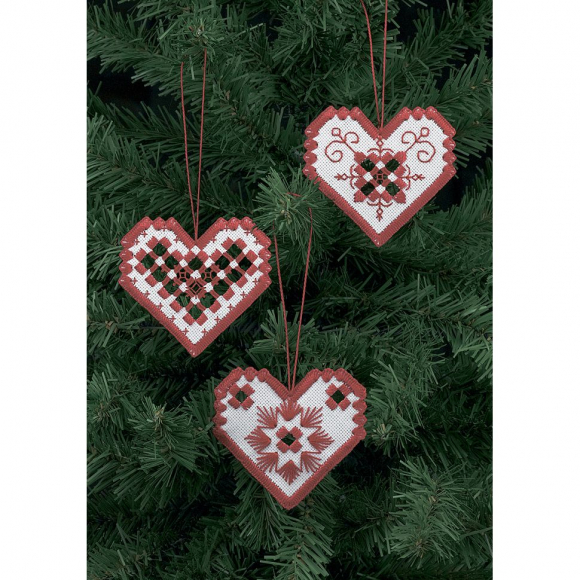 Набор для вышивания PERMIN арт.01-5627 Украшения на елку в технике хардангер Красные серца 7,5х8 см