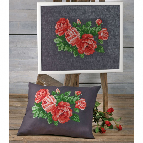 Набор для вышивания "Красные розы" Набор для вышивания "Красные розы"