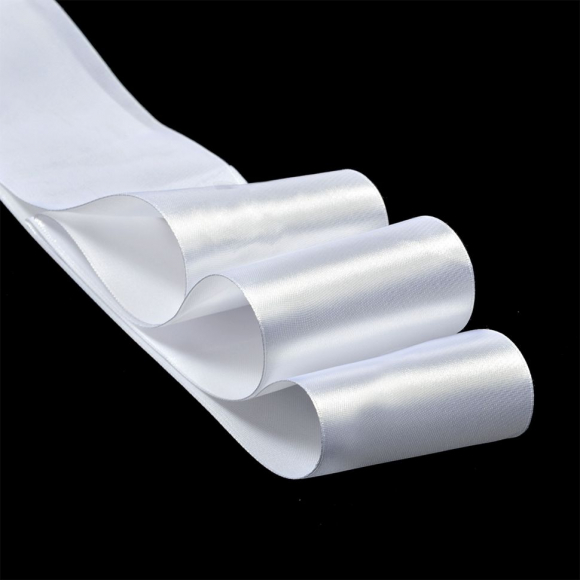 Лента атласная 75мм цв.3001 кипенно-белый IDEAL уп.27,4 м Лента атласная 75мм цв.3001 кипенно-белый IDEAL уп.27,4 м