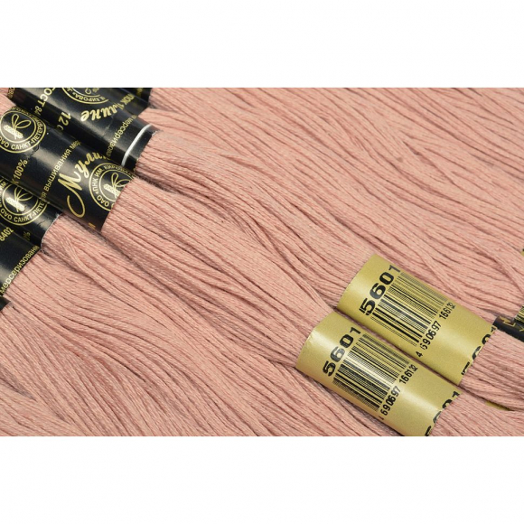 Нитки мулине цв.5601 бл.розовый 12х10м С-Пб