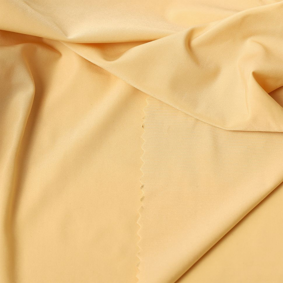 Микрофибра для нижнего белья KRUZHEVO арт.OLG004 плотн.125 г/м? шир.152см цв.бежевый (14-1118 TCX) рул.25-30кг (1кг - 4,7м) Микрофибра для нижнего белья KRUZHEVO арт.OLG004 плотн.125 г/м? шир.152см цв.бежевый (14-1118 TCX) рул.25-30кг (1кг - 4,7м)