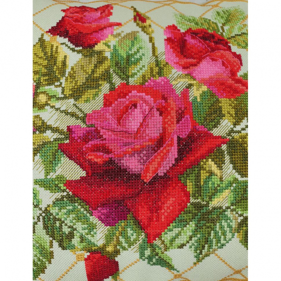 183339_Набор для создания наволочки "Красные розы"
