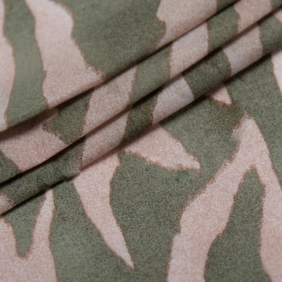 Ткань Батист 70 г/м? 100% хлопок шир.145 см арт.Р.32712.01 цв.01 оливковый рул.25м Ткань Батист 70 г/м? 100% хлопок шир.145 см арт.Р.32712.01 цв.01 оливковый рул.25м