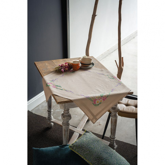 182122_Набор для вышивания скатерти "Весенние цветы"