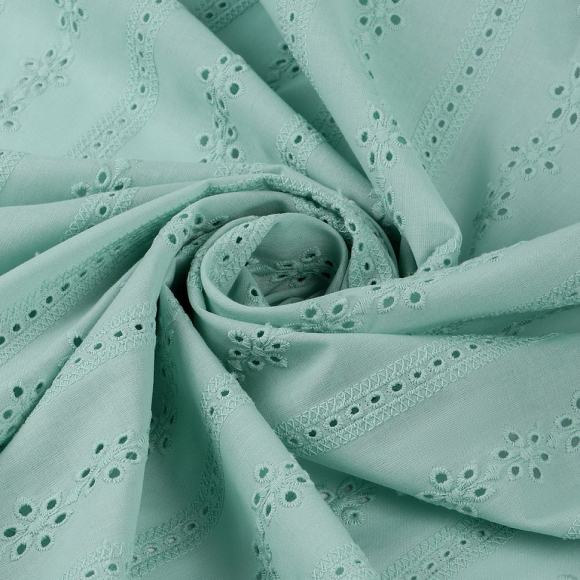 Ткань шитье 100 г/м? 100% хлопок шир.150 см арт.TBY.Emb.8002.58 цв.58 зеленый рул.14,62м