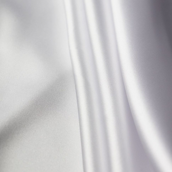 Ткань атлас стрейч 105 г кв.м 98% полиэстер, 2% спандекс шир.150 см арт.Р.15045.01 цв.01 белый уп.25м