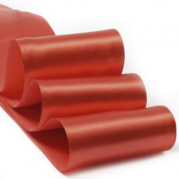 Лента атласная 75мм цв.3095 красный IDEAL уп.27,4 м Лента атласная 75мм цв.3095 красный IDEAL уп.27,4 м