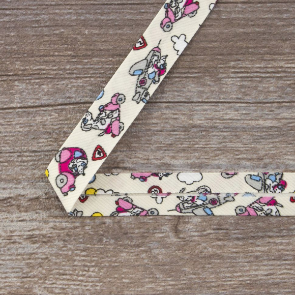 Косая бейка с детским принтом, 18 мм, цвет молочно-белый с розовым